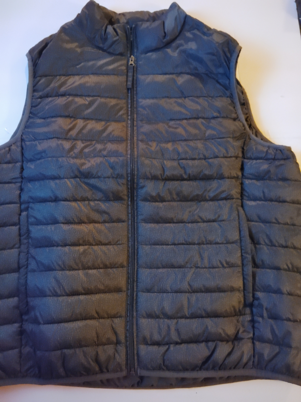 Amazon Essentials Navy Blue Quilted Puffer Vest